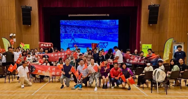透過體育培養愛國愛港精神@大埔觀奧運羽毛球混雙比賽支持港隊