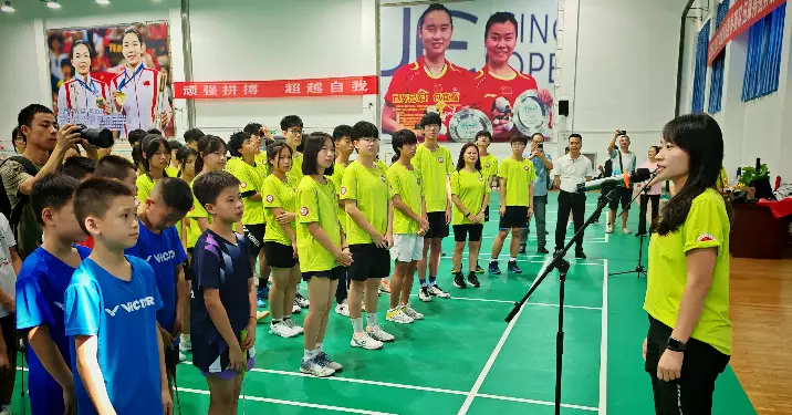 工聯會陳穎欣議員領30名港青羽球精英與多名前奧運金牌交流切磋 凝心聚力新時代