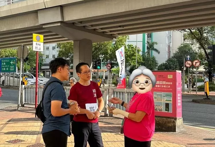 林梓鴻|為西灣河及鯉景灣街坊送贈月餅