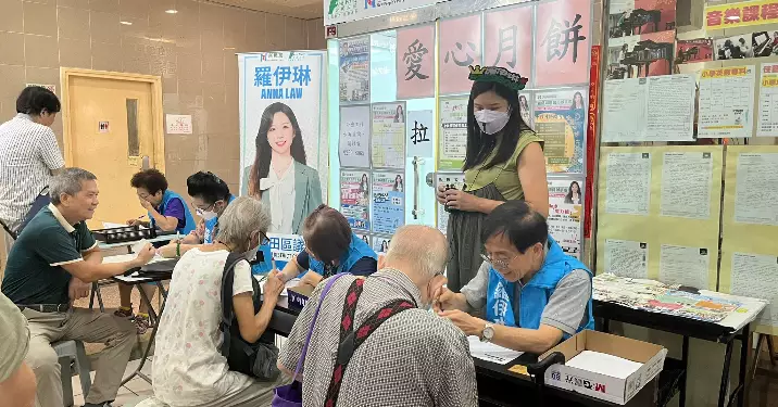 地區活動煤氣愛心月餅顯關懷活動