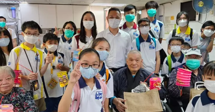 中秋愛心傳遞 — 中區少訊探訪老人院活動