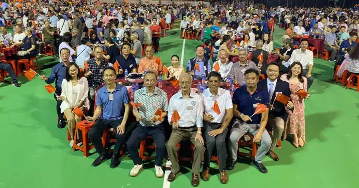 西貢各界慶祝中華人民共和國成立七十五周年活動：聯歡聚餐