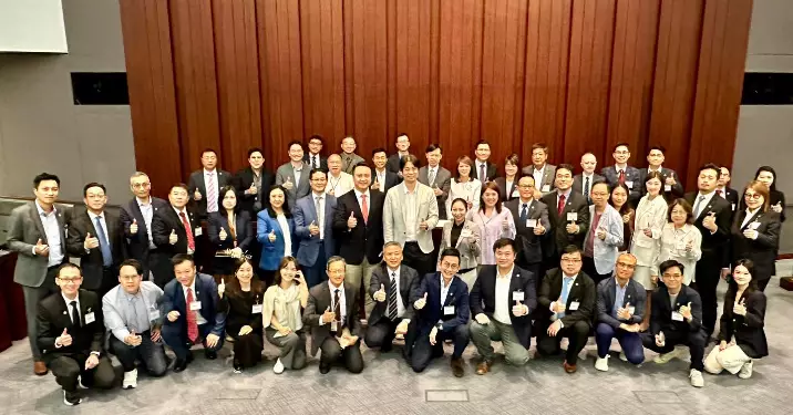 西貢區議會議員與立法會議員舉行會議及午餐聚會