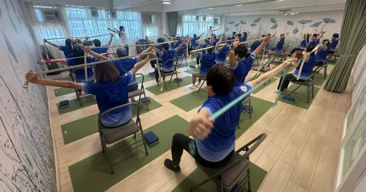 油尖區耆樂警訊瑜伽班