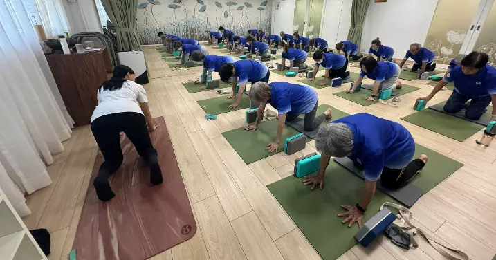 油尖區耆樂警訊瑜伽班