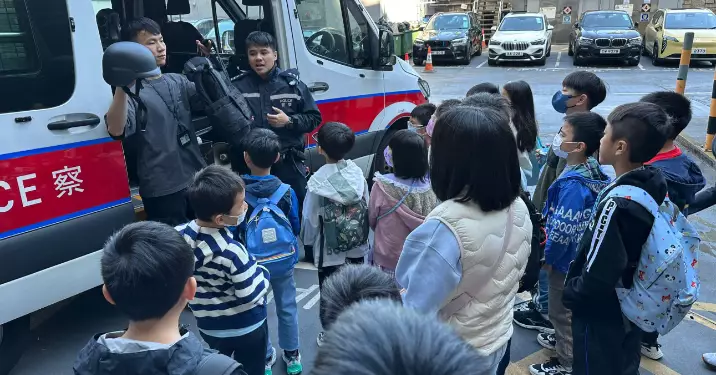 灣仔區少年警訊 參觀灣仔警署及港島總區衝鋒隊基地
