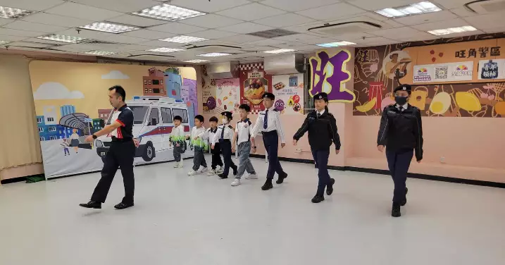 旺角區少年警訊中式步操班