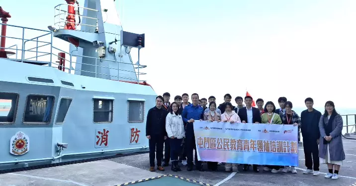 屯門區公民教育青年領袖培訓計劃 – 參觀屯門滅火輪消防局