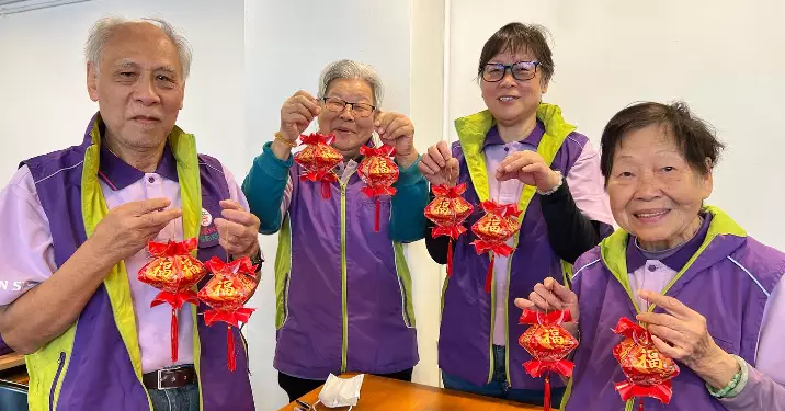 東區耆樂警訊防騙新春摺紙班