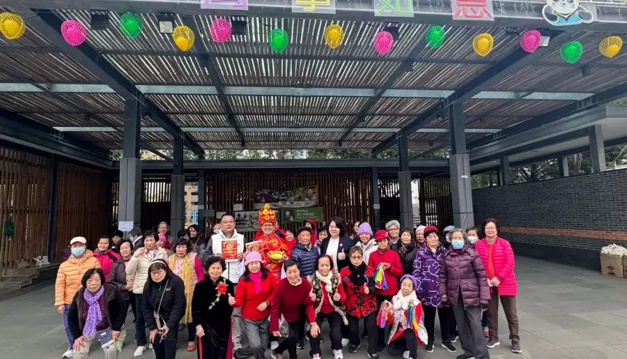 愛秩序灣公園太極班新春團拜