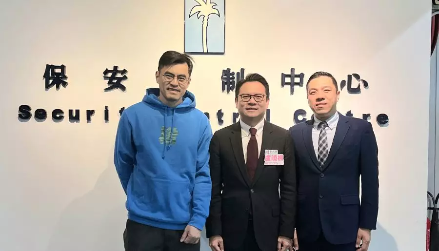 新民黨柴灣團隊｜為藍灣半島物業管理公司送上心意