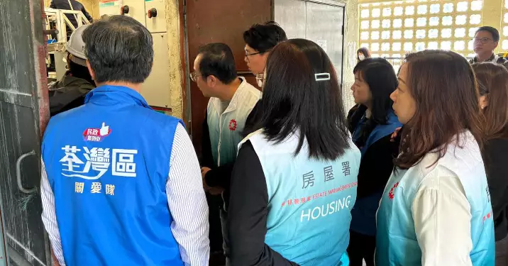 福來邨升降機故障 荃灣民政處及關愛隊全力支援受影響居民