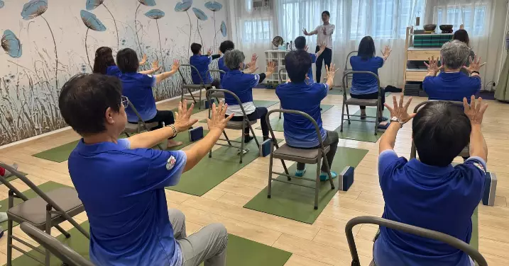 油尖區耆樂警訊瑜伽班
