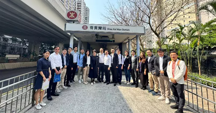 東區區議員推動筲箕灣行人通道加建上蓋