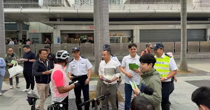 單排行·靠左駛·戴好頭盔無閉翳