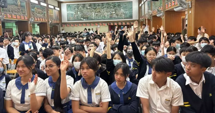 灣仔警區校園禁毒講座 – 佛教黃鳳翎中學反毒教育深入校園