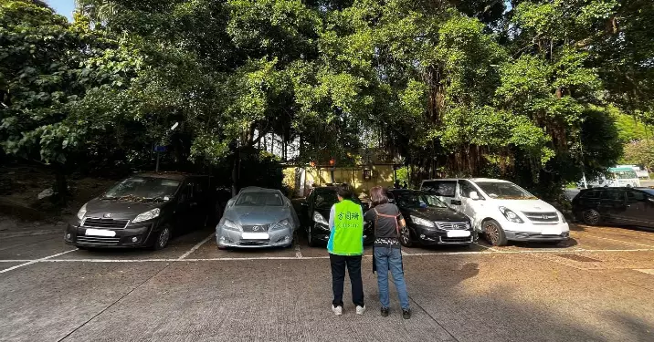 西貢「死車」問題引關注  新法規強化車輛登記追責機制