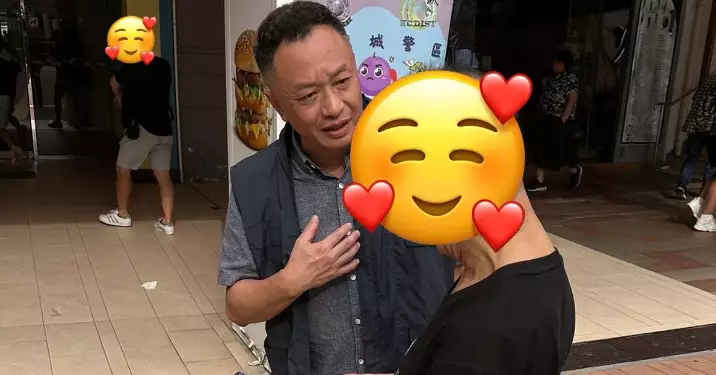 九龍城警民關係組愛民邨派宣傳單張 籲市民提防層出不窮行騙手法