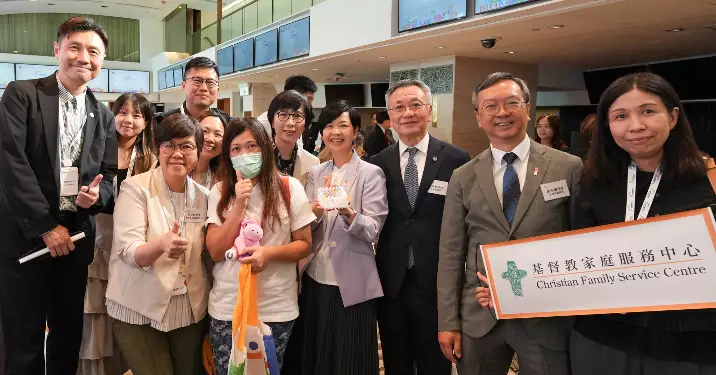 「賽馬會躍見新生活」第二期啟動料逾1.4萬家庭受惠  何永賢：支援「加碼」內容更豐富