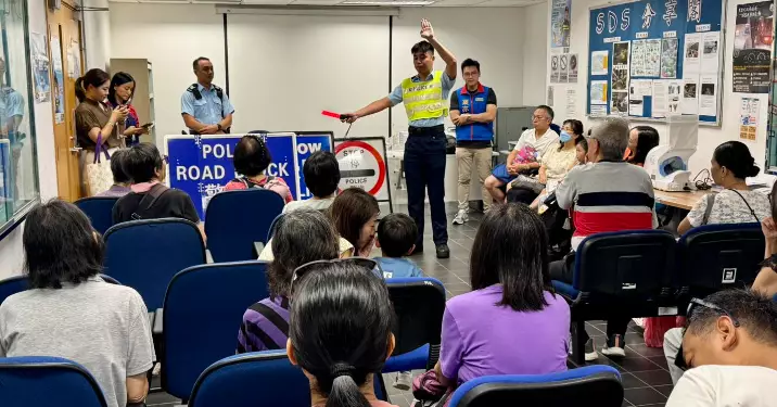 中西區居民參觀中區警署活動