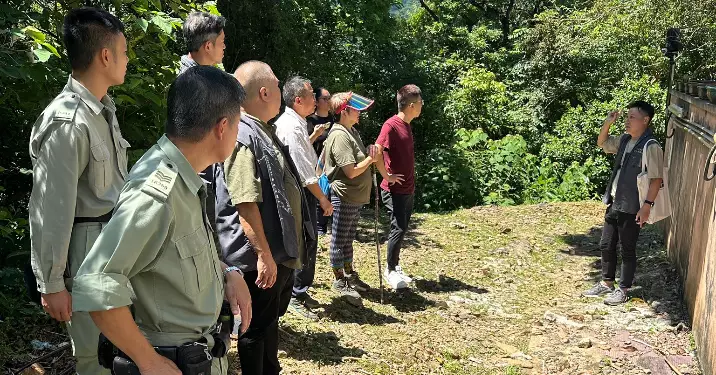 大埔警區聯同區議員展開反爆竊行動 提升居民防盜意識