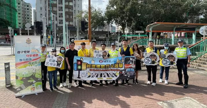 屯門景峰輕鐵站舉辦模範行人選舉 推動道路安全意識
