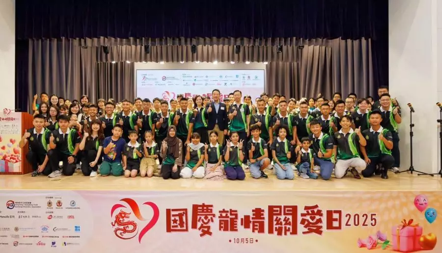 香港海關探訪長者獻關懷