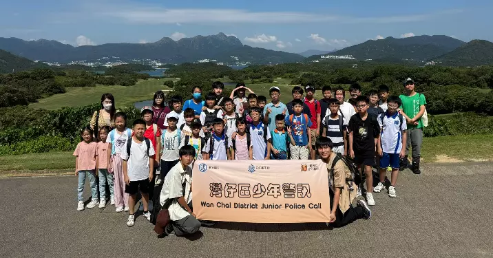 灣仔區少年警訊高爾夫球體驗 會員學習揮桿技巧