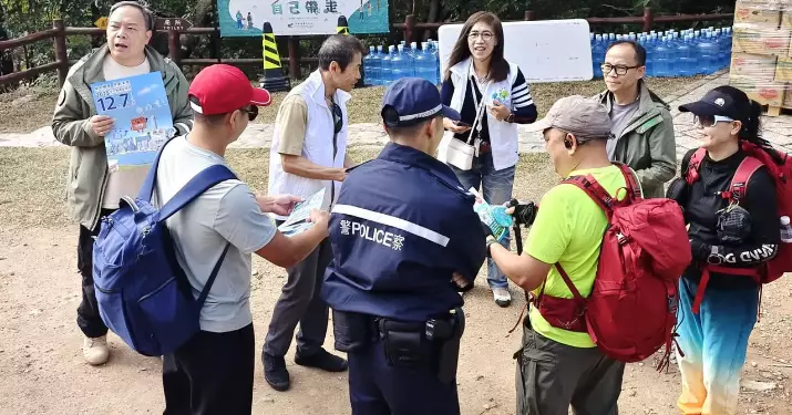 大嶼山警區聯同民航處展開大東山安全宣傳 提醒無人機法規與推廣『HKSOS』手機應用程式