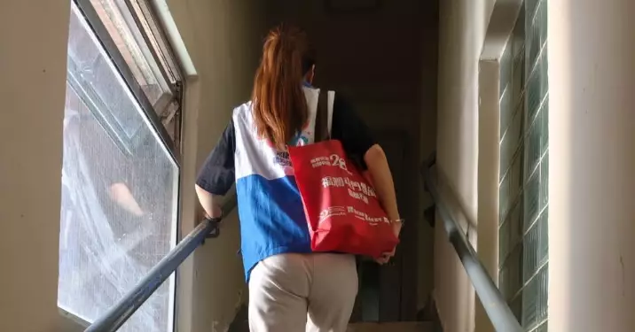 屯門兆康苑兆暉閣突停電 關愛隊聯動部門緊急支援顯社區力量