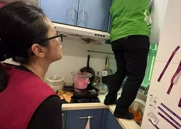 西灣河關愛隊 x潤愛同行｜家居清潔抽氣扇服務