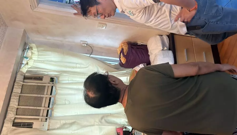 西灣河關愛隊｜為西灣河街坊免費檢查及安排清潔冷氣