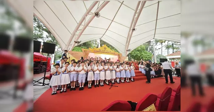 吳耀祖出席北區佛誕嘉年華 與善信共浴佛祈願社區祥和