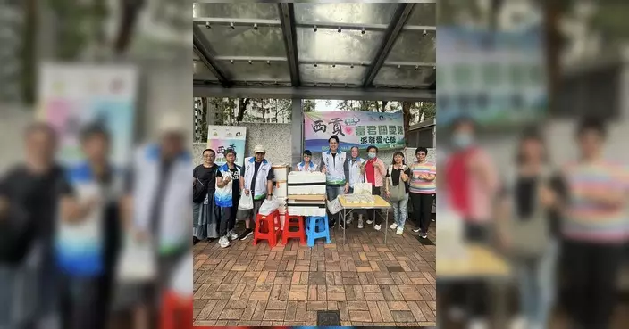 黃遠康連日與關愛隊合作 派發愛心飯及雙親節福袋
