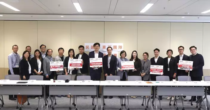 植潔鈴聯同民建聯團隊約見房屋署 反映屋邨管理意見
