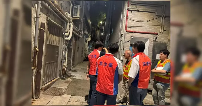 明園西街至堡壘街行人梯級正進行防滑及改善工程