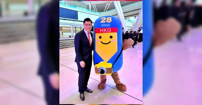 邱達根出席二號客運大樓開幕典禮