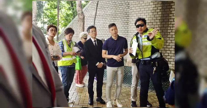 劉淑嫻聯同議員及部門視察東涌文東路 總結三大道路隱患