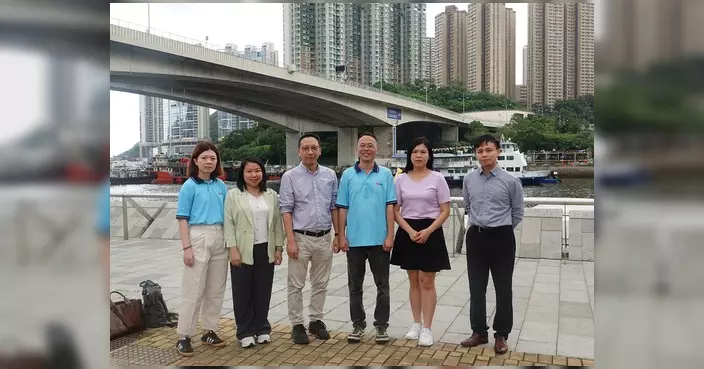 林偉江聯同南區區議員視察南港島綫西段工程進展
