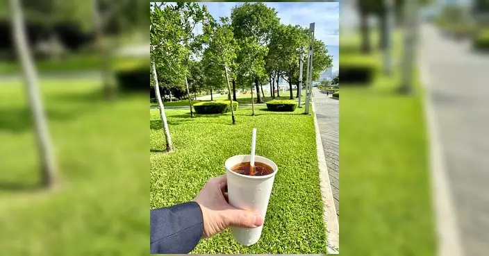 鄧炳強：天氣太熱轉飲凍咖啡 提醒大家多補水防中暑