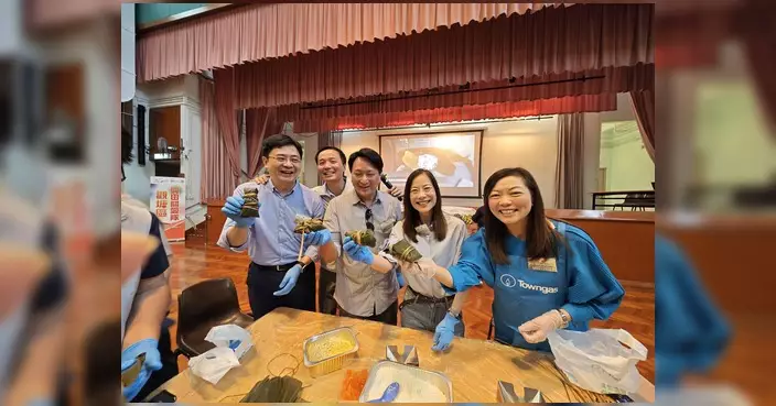 陳曼琪與區議員社區包粽 傳承端午文化凝聚街坊