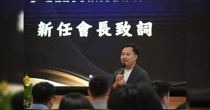 曾興隆校友會會長 回母校見證校友會成立