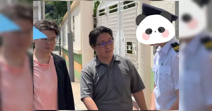 彭兆基聯同南區議員視察鴨脷洲滅蚊工作