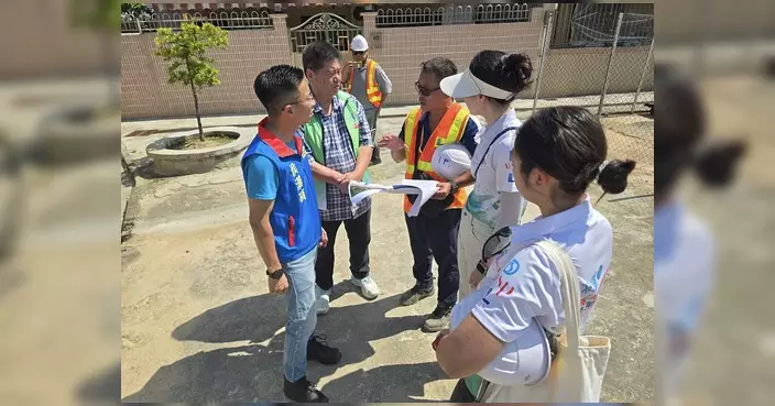 侯漢碩聯同關愛隊及渠務署視察坑頭村水浸黑點 落實臨時應急措施