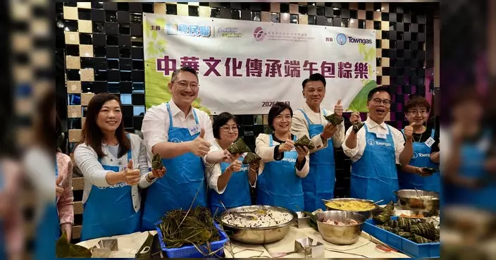 齊齊包糭送暖 林偉全與義工為長者送上端午祝福