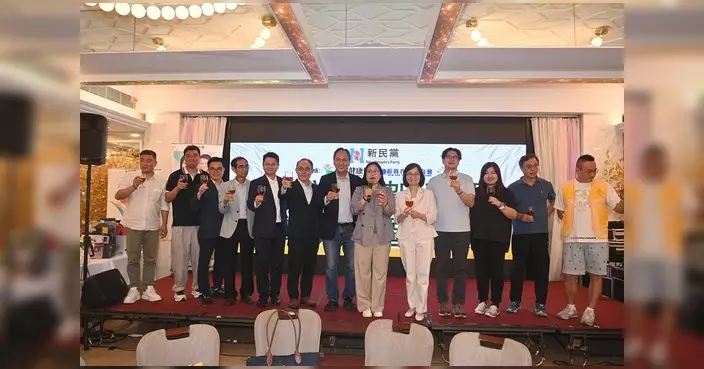 陳建君辦事處辦街坊茶聚 賀端陽頌親恩