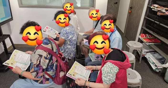 朱煥釗聯同任Sir開辦智能手機班 結合防騙教育助長者融入數碼生活