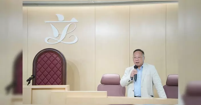 林筱魯邀東華三院包玉星學校學生訪立法會 虛擬互動遊戲體驗日常運作