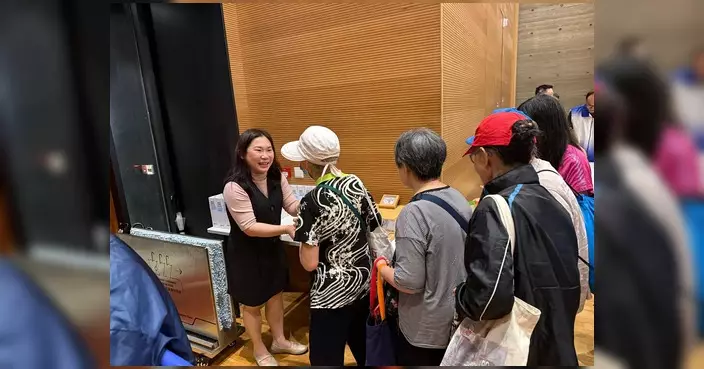 灣仔父親節健康講座黃雨無阻 90街坊參與