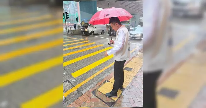林博冒黑雨巡區視察渠道 籲街坊留家免外出